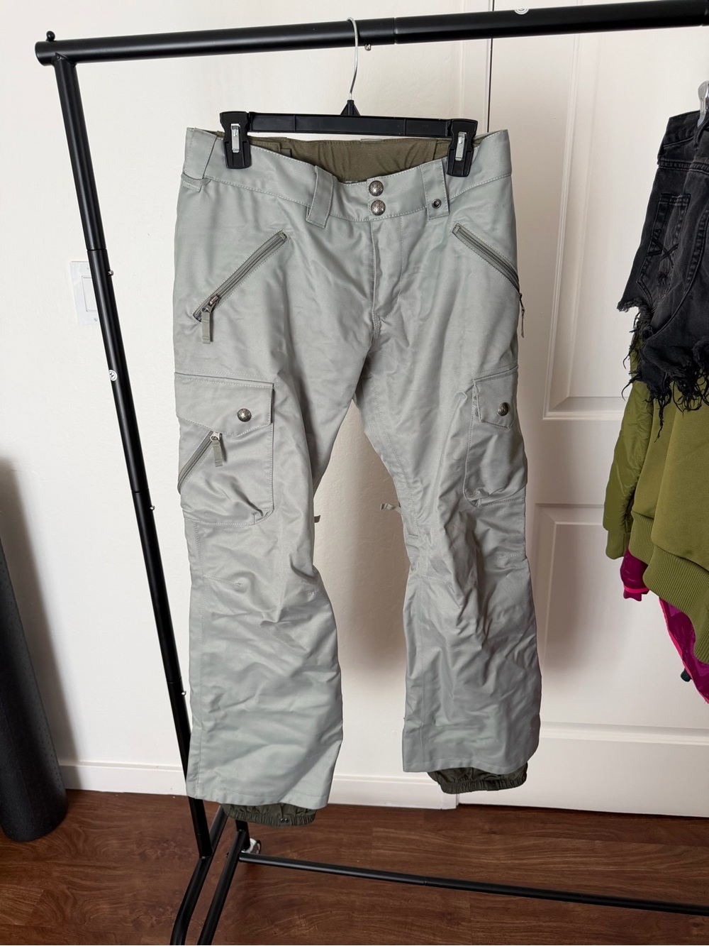 Dakine Light Gray Cargo Snow Pants